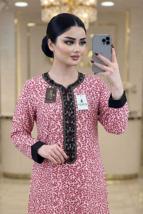 Hafif Keşteli Pembe Günlük Milli Elbise
